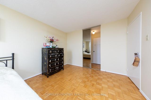 1102 - 205 Hilda Ave E, Condo with 3 bedrooms, 2 bathrooms and 1 parking in Toronto ON | Image 7
