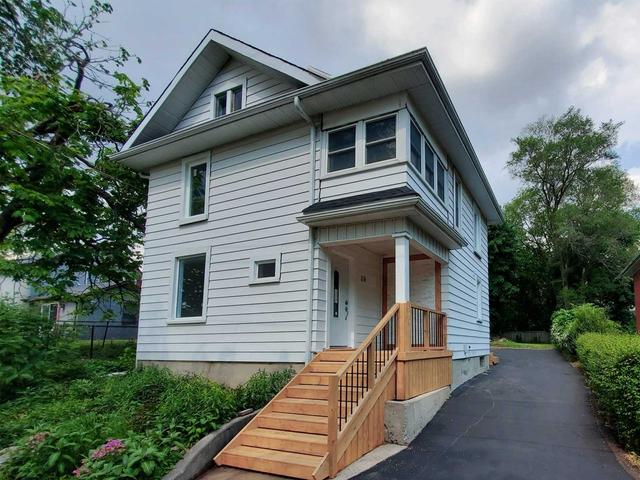 39 Niagara St, House detached with 3 bedrooms, 2 bathrooms and 6 parking in Newmarket ON | Image 1