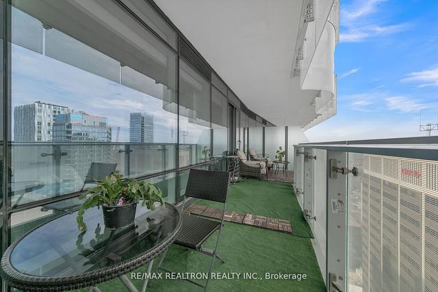 4610 - 1 Bloor St E, Condo with 1 bedrooms, 2 bathrooms and 0 parking in Toronto ON | Image 16