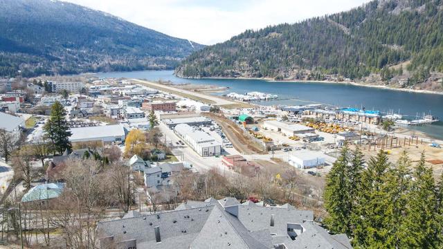 15 - 38 High Street, Condo with 1 bedrooms, 2 bathrooms and 1 parking in Nelson BC | Image 48