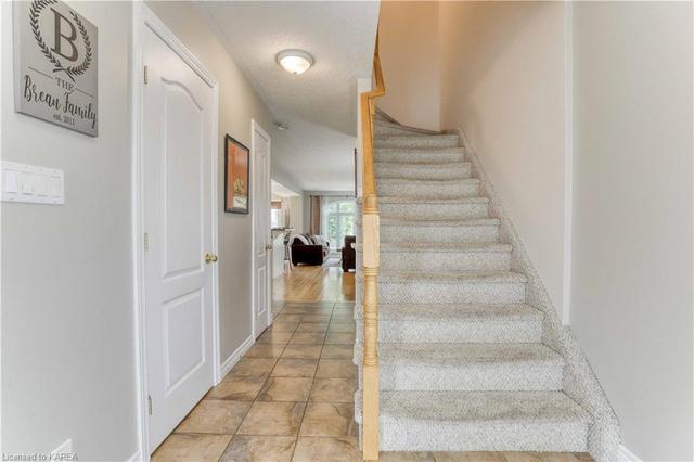 1150 Halifax Drive, House detached with 3 bedrooms, 2 bathrooms and 6 parking in Kingston ON | Image 5