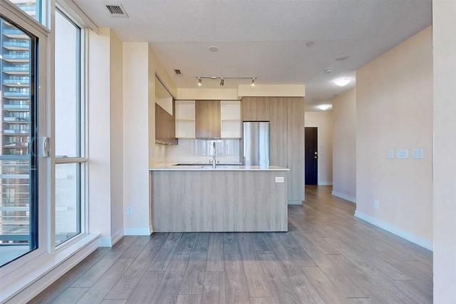 710 - 200 Sackville St, Condo with 1 bedrooms, 1 bathrooms and 0 parking in Toronto ON | Image 2