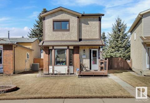 7330 183b St Nw, House detached with 3 bedrooms, 1 bathrooms and 3 parking in Edmonton AB | Card Image