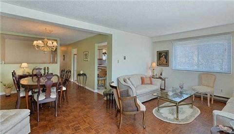 8 Trudy Rd, House semidetached with 3 bedrooms, 2 bathrooms and 4 parking in Toronto ON | Image 7