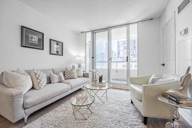 606 - 43 Eglinton Ave E, Condo with 1 bedrooms, 1 bathrooms and 1 parking in Toronto ON | Image 3