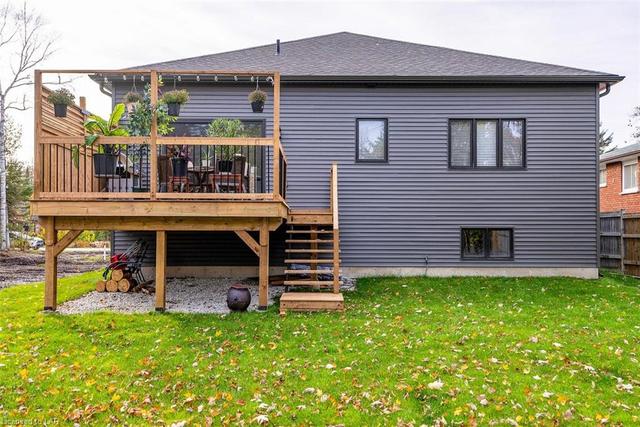 11 53rd Street S, House detached with 3 bedrooms, 2 bathrooms and 8 parking in Wasaga Beach ON | Image 5
