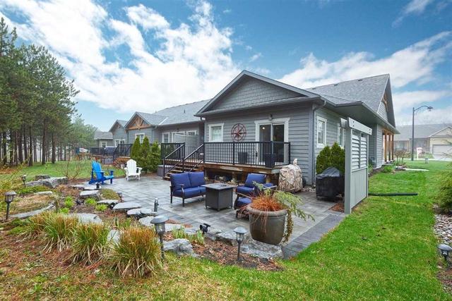 70 Landscape Dr, House attached with 2 bedrooms, 3 bathrooms and 6 parking in Oro Medonte ON | Image 21