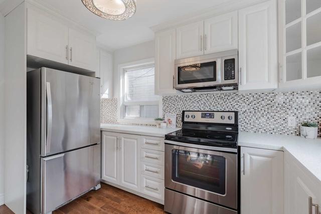 69 Jasper Ave, House detached with 3 bedrooms, 2 bathrooms and 1 parking in Toronto ON | Image 4