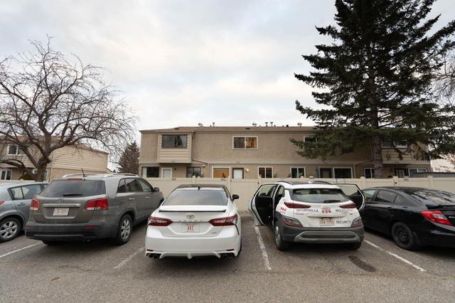 142 - 2319 56 Street Ne, Home with 3 bedrooms, 1 bathrooms and 1 parking in Calgary AB | Image 33