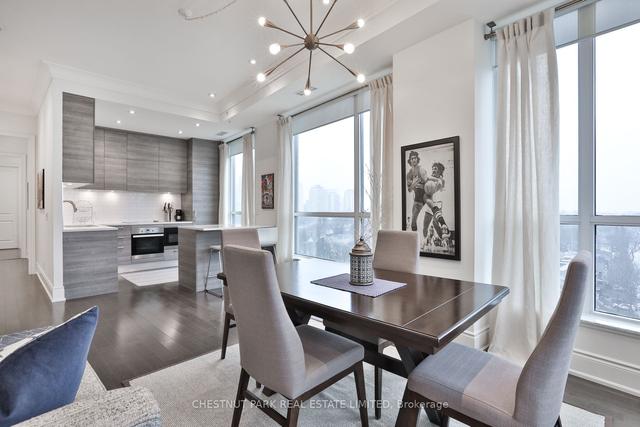 905 - 23 Glebe Rd W, Condo with 2 bedrooms, 2 bathrooms and 1 parking in Toronto ON | Image 3