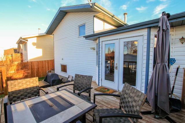 18 Eakins Crescent, House detached with 5 bedrooms, 3 bathrooms and 2 parking in Red Deer AB | Image 18