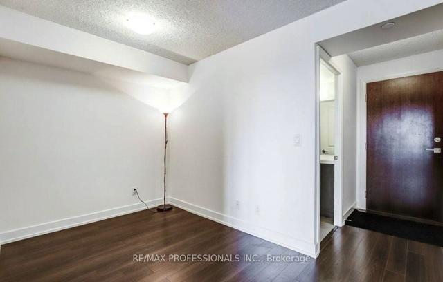 1309 - 6 Eva Rd, Condo with 1 bedrooms, 1 bathrooms and 1 parking in Toronto ON | Image 3