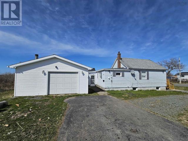 51 Reservoir Avenue, House detached with 1 bedrooms, 1 bathrooms and null parking in Cape Breton NS | Image 2