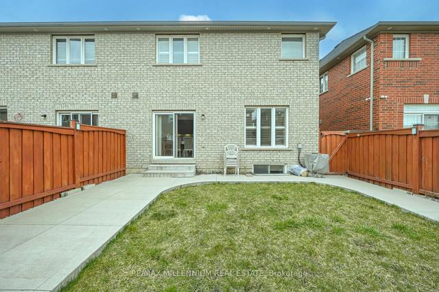 55 Daden Oaks Dr, House semidetached with 4 bedrooms, 4 bathrooms and 3 parking in Brampton ON | Image 28
