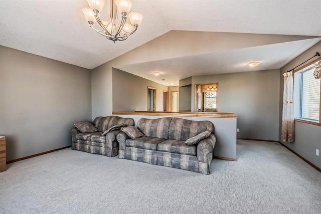 47 Panamount View Nw, House detached with 4 bedrooms, 3 bathrooms and 4 parking in Calgary AB | Image 24