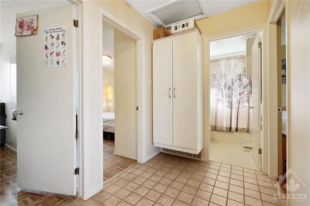 1028 Adley Road, House detached with 3 bedrooms, 2 bathrooms and 5 parking in Ottawa ON | Image 7