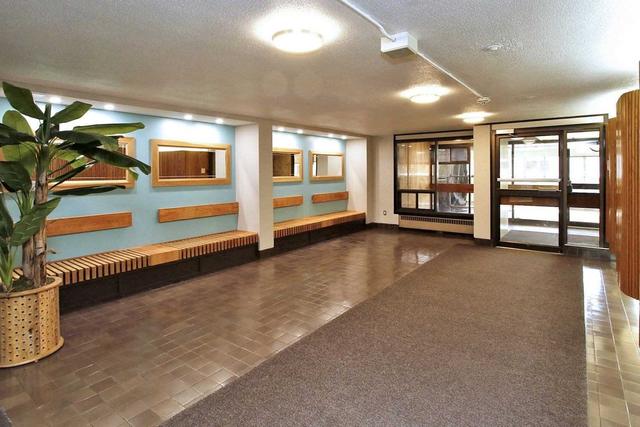 3203 - 3 Massey Sq, Condo with 2 bedrooms, 1 bathrooms and 1 parking in Toronto ON | Image 22