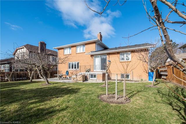 95 Lakeshore Boulevard, House detached with 4 bedrooms, 1 bathrooms and 3 parking in Kingston ON | Image 36