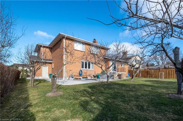 95 Lakeshore Boulevard, House detached with 4 bedrooms, 1 bathrooms and 3 parking in Kingston ON | Image 39