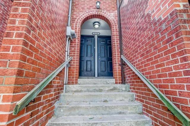 2135 Dufferin St, House detached with 7 bedrooms, 5 bathrooms and 2 parking in Toronto ON | Image 12