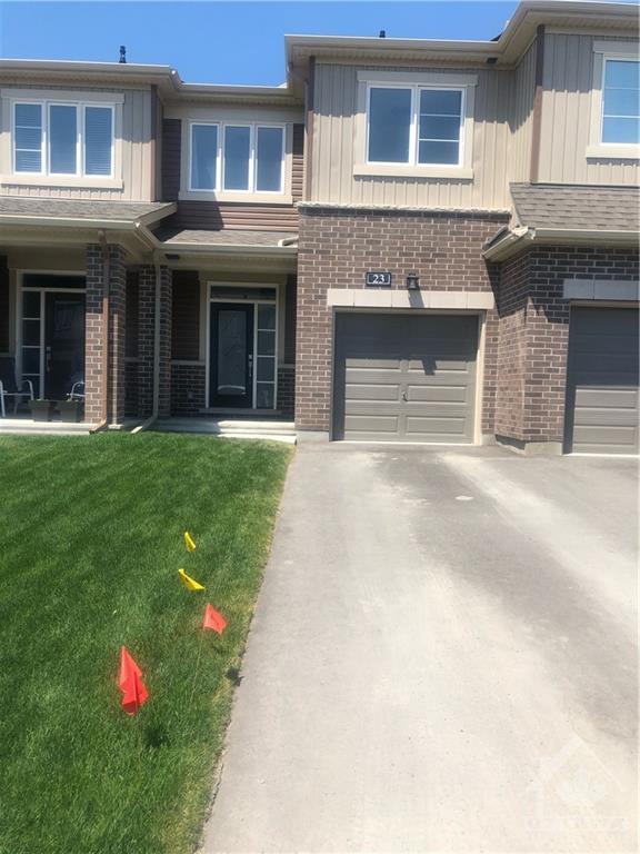 23 Damselfish Walk, Townhouse with 3 bedrooms, 3 bathrooms and 3 parking in Ottawa ON | Image 1
