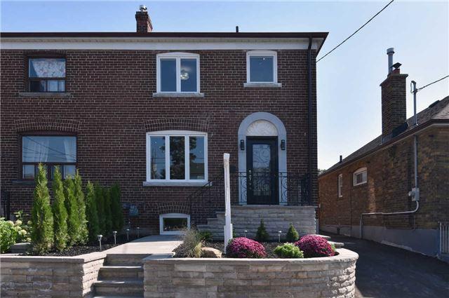 455 Oakwood Ave, House semidetached with 3 bedrooms, 3 bathrooms and 3 parking in Toronto ON | Image 1
