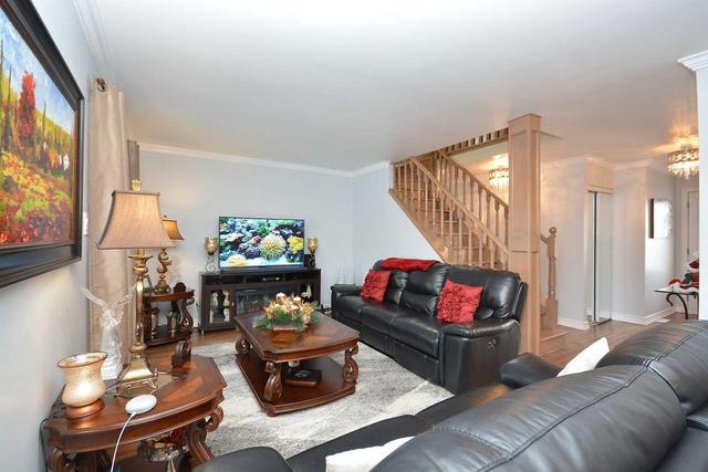 95 Harridine Rd, House semidetached with 3 bedrooms, 2 bathrooms and 2 parking in Brampton ON | Image 6