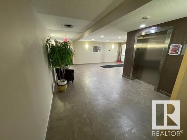 117 - 2204 44 Av Nw, Condo with 2 bedrooms, 2 bathrooms and 1 parking in Edmonton AB | Image 31