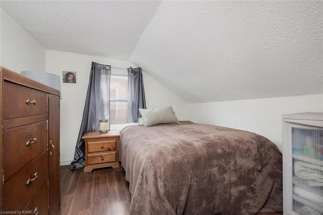 293 Montreal Street, House detached with 2 bedrooms, 1 bathrooms and 1 parking in Kingston ON | Image 14
