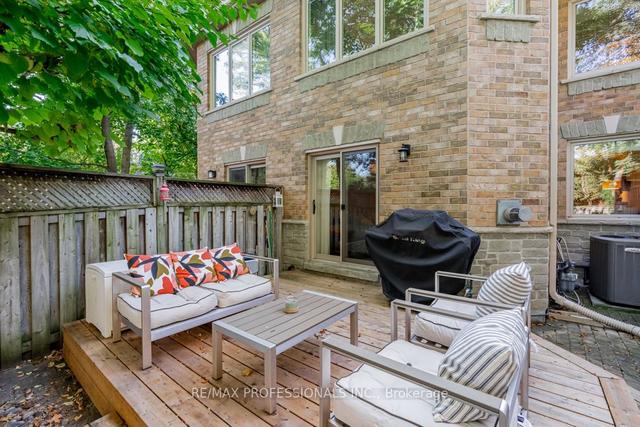5 Briarly Lane, House attached with 3 bedrooms, 3 bathrooms and 2 parking in Toronto ON | Image 25