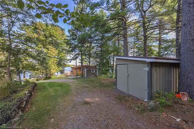 6862 Smith Lane, House detached with 3 bedrooms, 2 bathrooms and 6 parking in South Frontenac ON | Image 43
