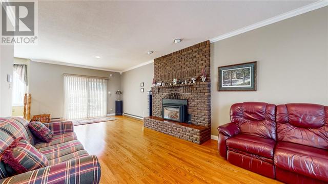 5 Grey Place, House detached with 3 bedrooms, 2 bathrooms and null parking in Mount Pearl NL | Image 2