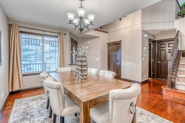 296 Everbrook Way Sw, House detached with 4 bedrooms, 3 bathrooms and 4 parking in Calgary AB | Image 2