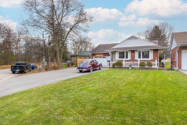 271 Bedford Rd, House detached with 3 bedrooms, 4 bathrooms and 9 parking in Kitchener ON | Image 1