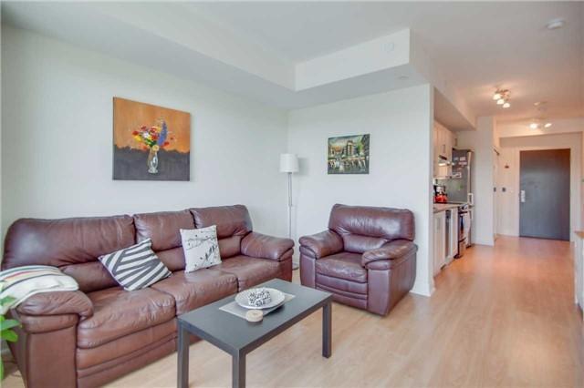 309 - 68 Canterbury Pl, Condo with 2 bedrooms, 2 bathrooms and 1 parking in Toronto ON | Image 17