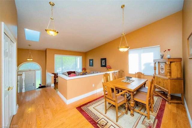 21 Parkview Dr, House detached with 3 bedrooms, 2 bathrooms and 5 parking in Thorold ON | Image 28