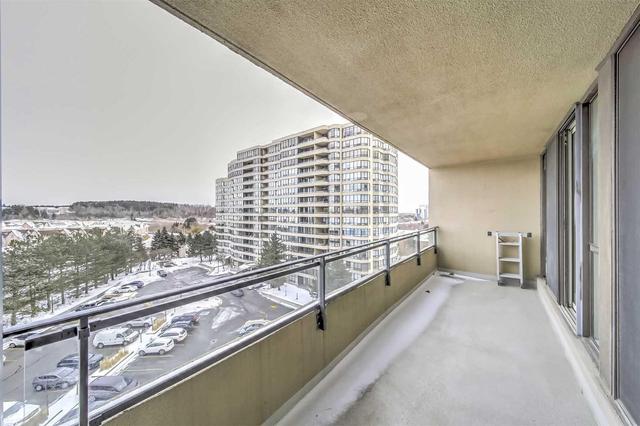 813 - 22 Clarissa Dr, Condo with 2 bedrooms, 2 bathrooms and 1 parking in Richmond Hill ON | Image 5