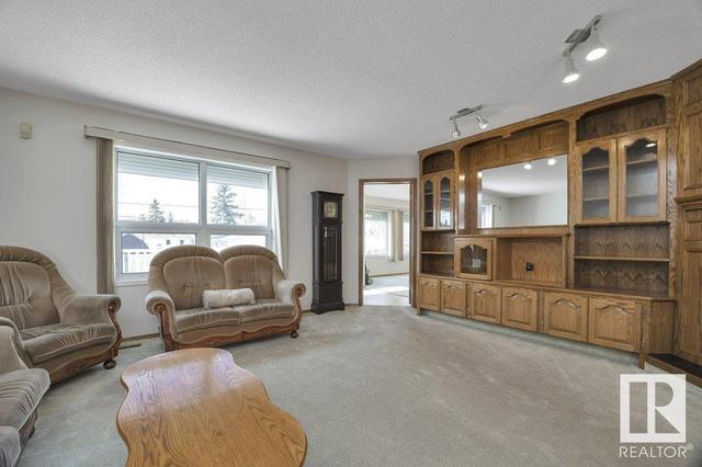 8946 154 St Nw, House detached with 4 bedrooms, 3 bathrooms and 6 parking in Edmonton AB | Image 14