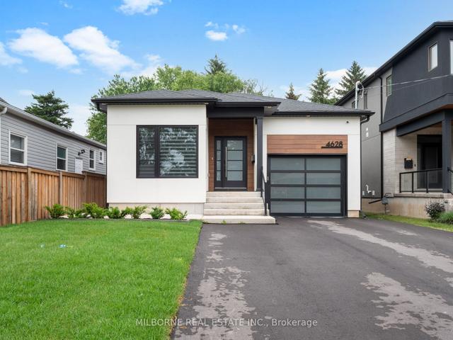 4628 Lee Ave, House detached with 2 bedrooms, 3 bathrooms and 5 parking in Niagara Falls ON | Image 1