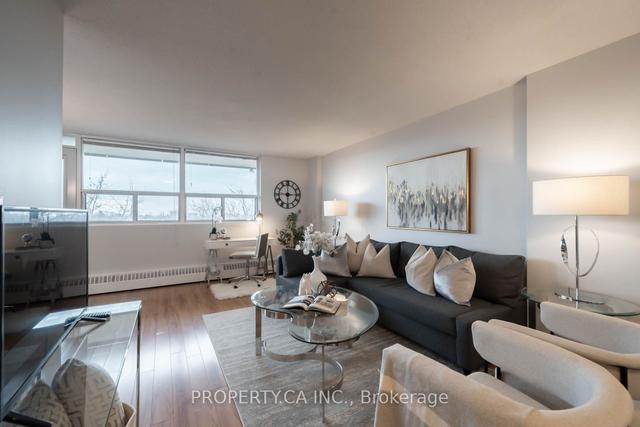 707 - 541 Blackthorn Ave, Condo with 1 bedrooms, 1 bathrooms and 1 parking in Toronto ON | Image 1
