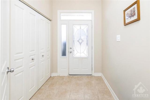 203 Sittelle Private, Townhouse with 3 bedrooms, 3 bathrooms and 2 parking in Ottawa ON | Image 2