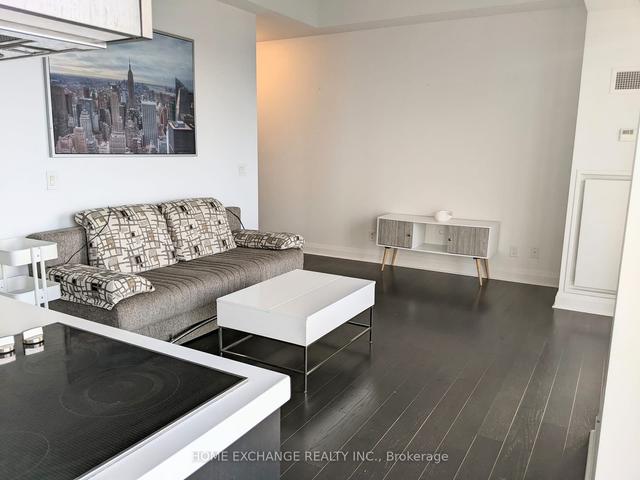 lph-07 - 65 St Mary St, Condo with 1 bedrooms, 1 bathrooms and 0 parking in Toronto ON | Image 2