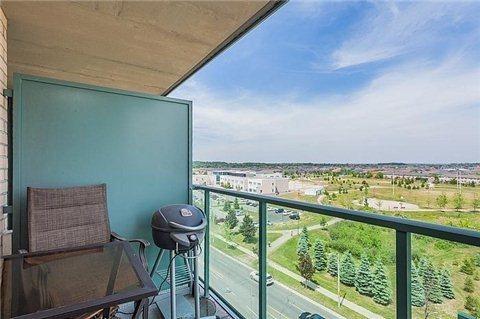806 - 11 Oneida Cres, Condo with 1 bedrooms, 1 bathrooms and 1 parking in Richmond Hill ON | Image 2
