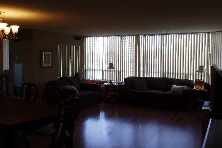 405 - 1101 Steeles Ave W, Condo with 2 bedrooms, 2 bathrooms and 1 parking in Toronto ON | Image 2