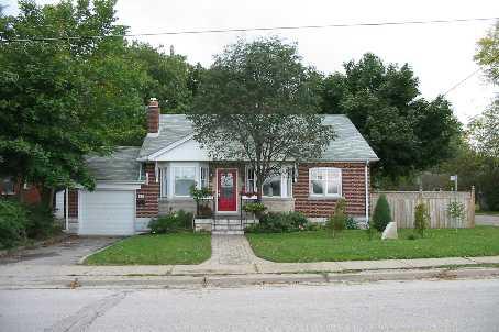 40 Twenty Third St, House detached with 4 bedrooms, 2 bathrooms and 2 parking in Toronto ON | Image 1