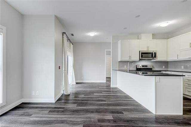 130 - 102 Grovewood Common Circle, House attached with 2 bedrooms, 2 bathrooms and 1 parking in Oakville ON | Image 24