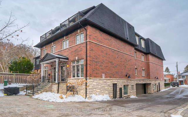 363b Roehampton Ave, Townhouse with 3 bedrooms, 3 bathrooms and 1 parking in Toronto ON | Image 23