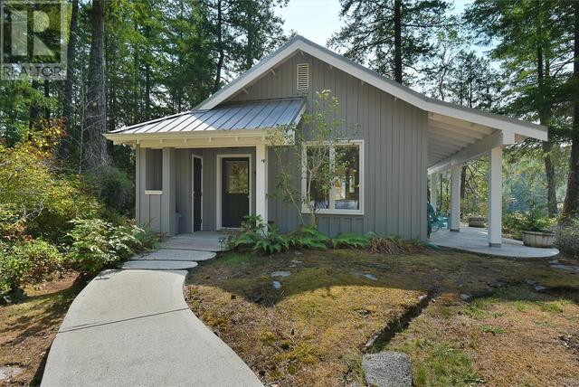 5466 Sans Souci Road, House detached with 4 bedrooms, 3 bathrooms and null parking in Sunshine Coast B BC | Image 32