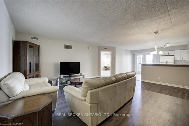 212 - 1451 Walkers Line, Condo with 2 bedrooms, 2 bathrooms and 1 parking in Burlington ON | Image 16