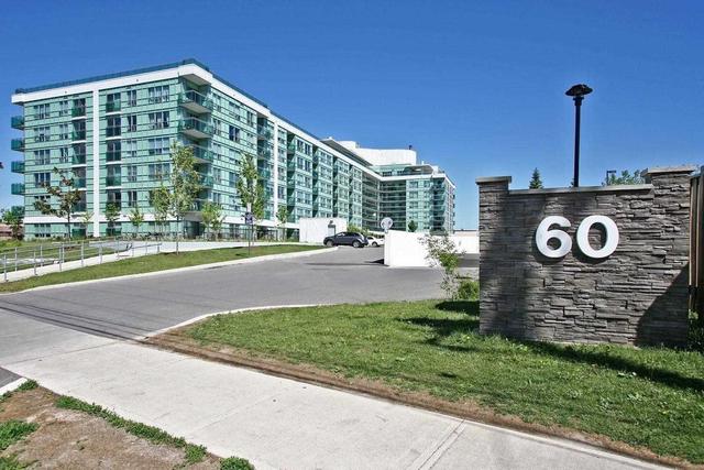 502 - 60 Fairfax Cres, Condo with 2 bedrooms, 1 bathrooms and 1 parking in Toronto ON | Image 1